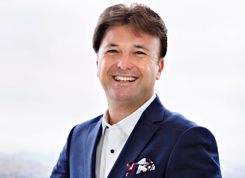 saffetemretonguc-hakkinda-1